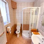 Karadi Apartmanhaz * Hajdúszoboszló