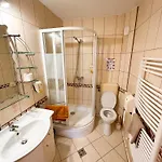 Karadi Apartmanhaz *