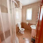 公寓 Karadi Apartmanhaz *