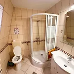 Karadi Apartmanhaz
