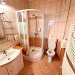 公寓 Karadi Apartmanhaz *