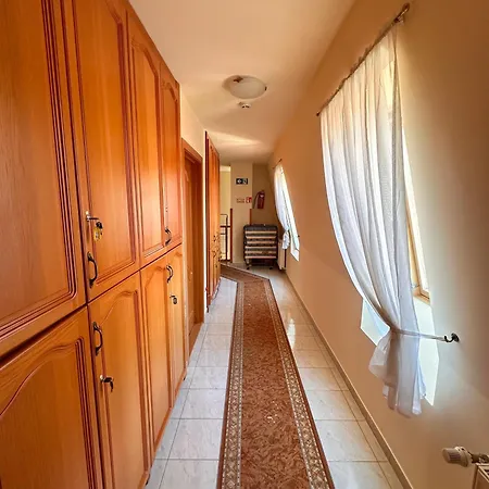 Karadi Apartmanhaz * Hajdúszoboszló
