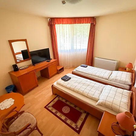 Διαμέρισμα Karadi Apartmanhaz